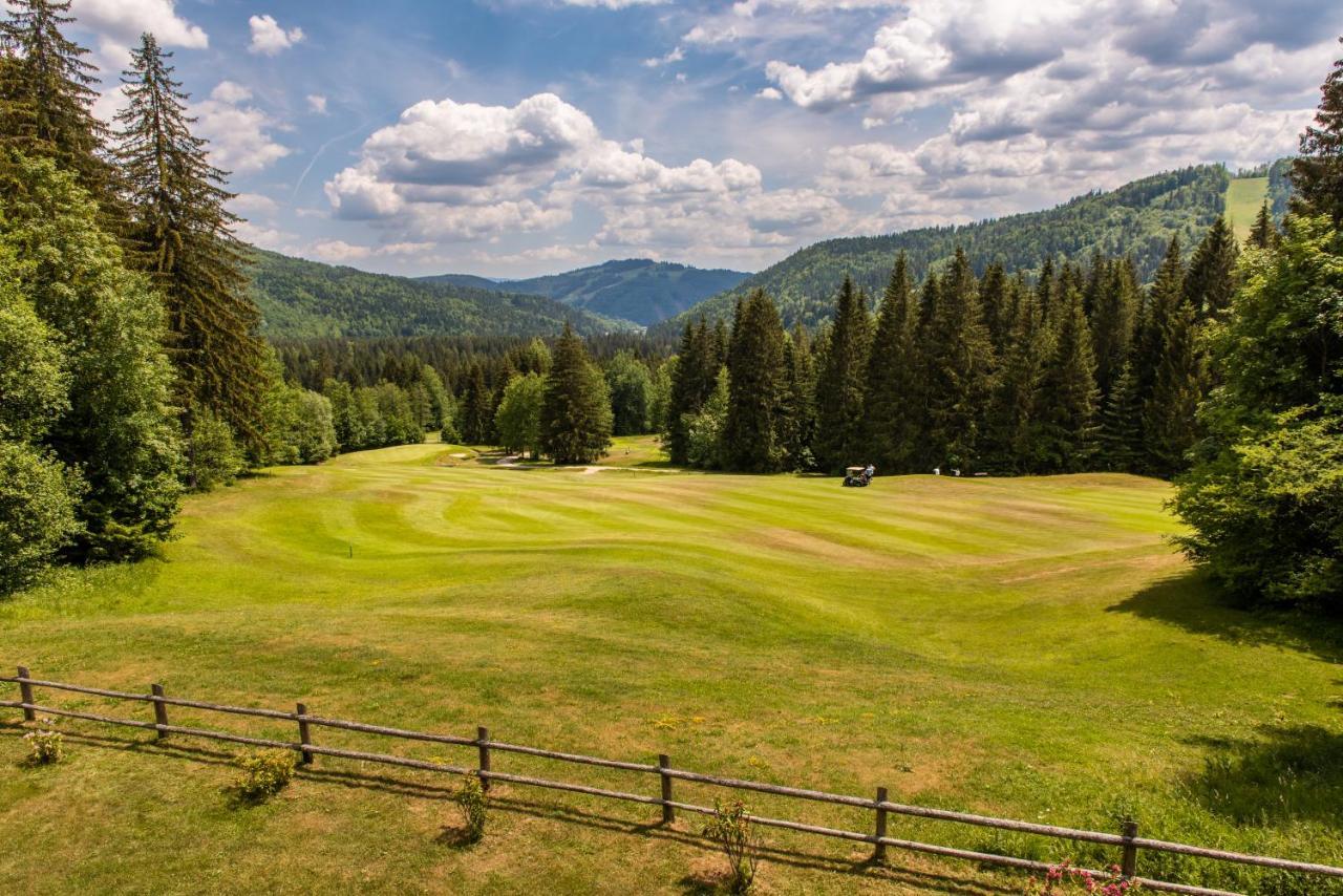 Dependence Hotela Stupka - Golf タレ エクステリア 写真