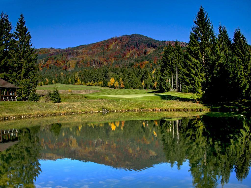 Dependence Hotela Stupka - Golf タレ エクステリア 写真